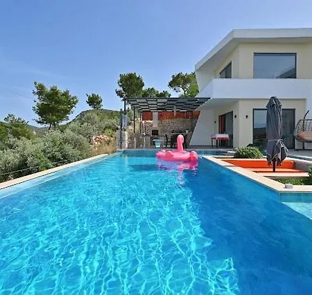 Luxury Modern With Private Pool Kaş