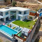 Luxury Modern With Private Pool Villa Kaş