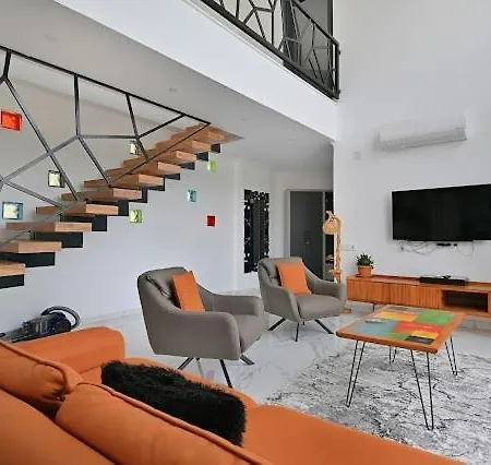 Luxury Modern With Private Pool