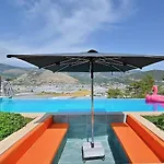 Villa Luxury Modern With Private Pool *